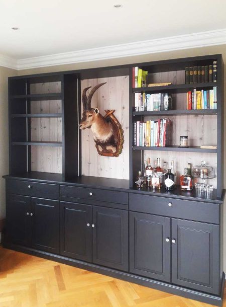 K&uuml;chentisch mit Barhocker